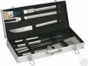 BBQ Tool Kit x 7 pieces inc Knife, Fork & Skewers